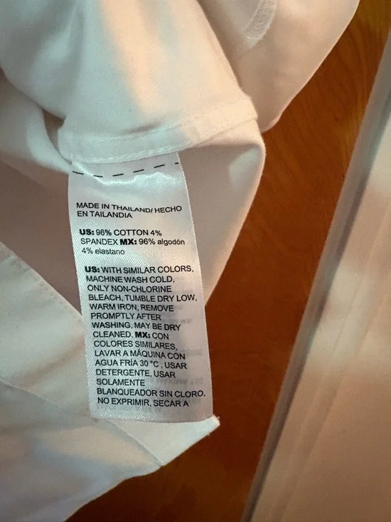 Chico's No Iron Pocketed, White and Black Leaf Print tunic Shirt 3(XL) - Picture 7 of 9